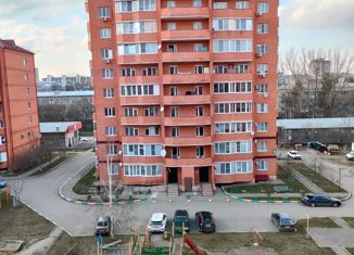 Продается трехкомнатная квартира, 86.9 м2, Ставропольский край, улица Олега Головченко, 6