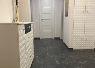 Продажа 3-ком. квартиры, 73 м2, Ломоносов, Швейцарская улица, 6