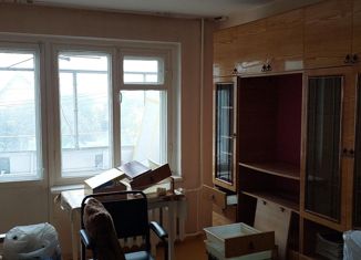 Продажа 4-комнатной квартиры, 76 м2, Курган, улица Черняховского, 6, район Рябково