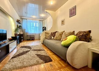 Продаю 2-комнатную квартиру, 48.1 м2, Челябинск, улица Володарского, 32, Центральный район