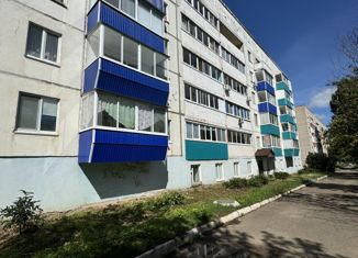 Продам 2-ком. квартиру, 52 м2, Сарапул, улица Гончарова, 40А