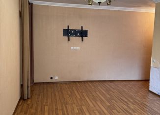Продаю 3-комнатную квартиру, 55.8 м2, Владикавказ, улица Джанаева, 65