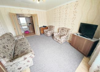 Двухкомнатная квартира в аренду, 50 м2, Гусев, улица Менделеева, 4