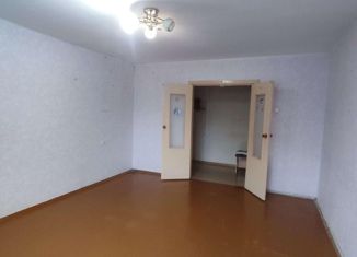 Продается четырехкомнатная квартира, 75 м2, Кирово-Чепецк, улица Ленина, 2к2