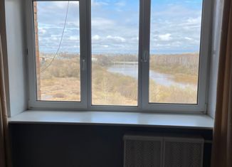 4-ком. квартира на продажу, 90 м2, Глазов, улица Калинина, 2