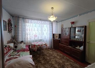 Продаю 1-комнатную квартиру, 32 м2, село Озёрки, улица Гагарина, 2