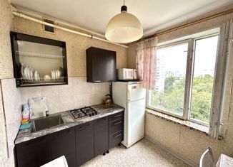 Продаю 3-ком. квартиру, 59.7 м2, Москва, 2-я Прогонная улица, 7, 2-я Прогонная улица