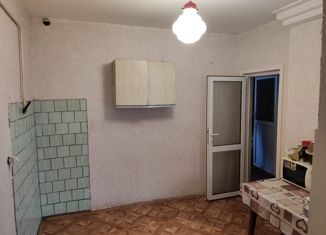 Продам 3-комнатную квартиру, 59.7 м2, Гулькевичи, Коммунистическая улица, 16