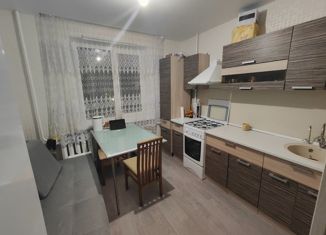 Продается однокомнатная квартира, 33 м2, Новочебоксарск, улица Винокурова, 115