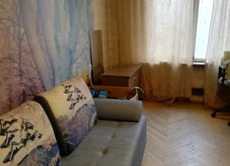 3-комнатная квартира на продажу, 50 м2, Москва, улица Мусы Джалиля, 16к1, метро Шипиловская