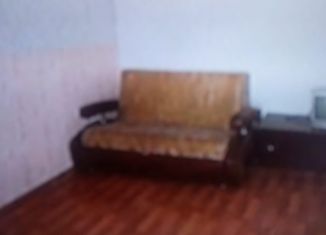 Продаю 3-комнатную квартиру, 50 м2, село Лузино, улица Мира, 1