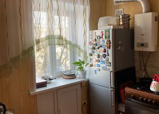 Продается 1-комнатная квартира, 32 м2, Лениногорск, улица Куйбышева, 10