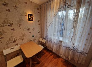 Сдам в аренду 1-ком. квартиру, 30.4 м2, Мыски, улица Ленина, 3