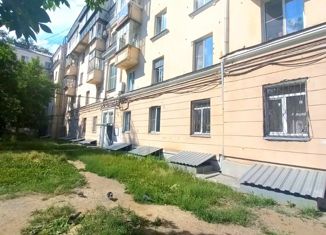 Продается пятикомнатная квартира, 95.4 м2, Челябинск, улица Барбюса, 1, Ленинский район