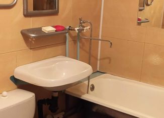 Продам 1-ком. квартиру, 31.4 м2, поселок городского типа Рефтинский, улица Гагарина, 11