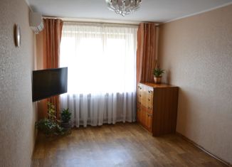 Продам трехкомнатную квартиру, 43 м2, посёлок городского типа Грэсовский, Марсовый переулок, 4/23