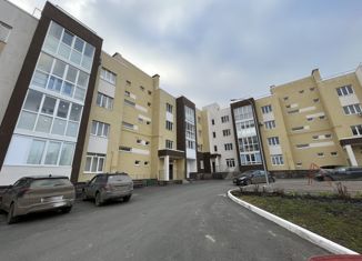 Продам двухкомнатную квартиру, 57.2 м2, село Миловка, улица Довлатова, 1