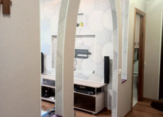 Продаю 3-комнатную квартиру, 60 м2, Нижний Тагил, улица Черных, 38