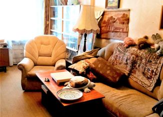 Продам трехкомнатную квартиру, 57.9 м2, Москва, улица Кухмистерова, 18, станция Люблино