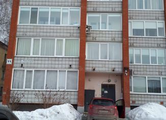 Продажа 2-комнатной квартиры, 95.8 м2, Северск, улица Леонтичука, 11