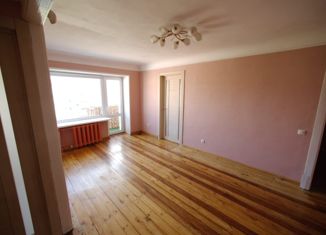 Продам 2-комнатную квартиру, 41.4 м2, Омская область, проспект Карла Маркса, 83