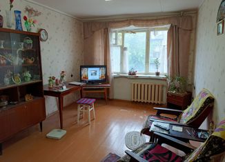 Продается 3-ком. квартира, 62.2 м2, Глазов, Сибирская улица, 17