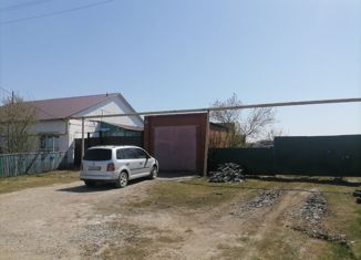 Трехкомнатная квартира на продажу, 68.3 м2, село Петровка, Центральная улица, 7