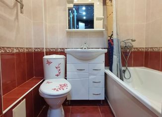 Продаю 2-комнатную квартиру, 48 м2, Вологда, улица Дзержинского, 29, 6-й микрорайон