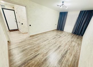 Продам трехкомнатную квартиру, 60 м2, Новошахтинск, Харьковская улица, 16