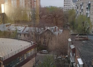 Продается 2-ком. квартира, 53 м2, Гуково, Комсомольская улица, 83