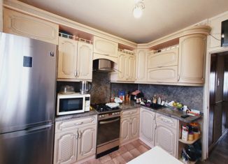 Трехкомнатная квартира на продажу, 55.7 м2, посёлок Бреды, квартал Черёмушки, 4