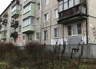 Продается комната, 57.1 м2, Луга, проспект Кирова, 83