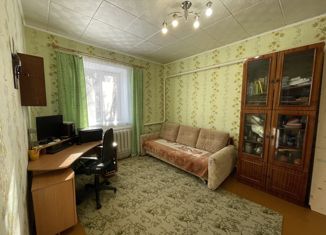 Продается двухкомнатная квартира, 61.1 м2, Зуевка, улица Свердлова, 4