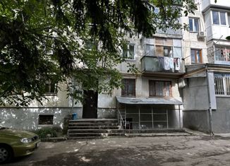 Продаю двухкомнатную квартиру, 42 м2, Симферополь, улица Беспалова, 41