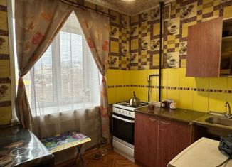 Продаю трехкомнатную квартиру, 60.9 м2, Пермский край, улица Жуковского, 21