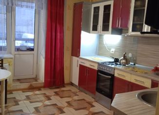 Продаю 3-комнатную квартиру, 85 м2, городской посёлок Рощино, Садовый переулок, 2к2