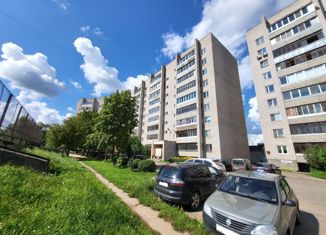 Продается 2-ком. квартира, 48.2 м2, Псковская область, Вокзальная улица, 22