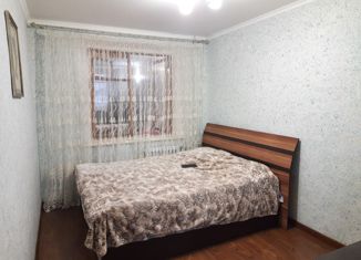 Продам 3-комнатную квартиру, 100 м2, Владикавказ, улица Генерала Дзусова, 25, 10-й микрорайон