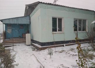 Продам дом, 62 м2, поселок городского типа Прогресс, улица Спартака