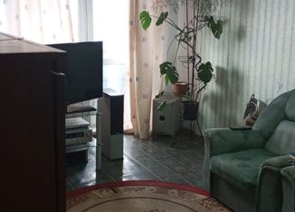 Продаю трехкомнатную квартиру, 59.8 м2, Кемеровская область, улица Дзержинского, 48