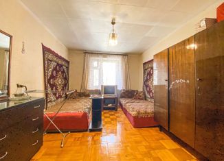 Комната в аренду, 58 м2, Санкт-Петербург, улица Есенина, 11к2, метро Озерки