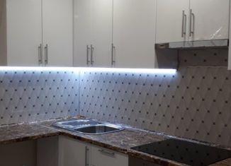 Продаю двухкомнатную квартиру, 51.2 м2, Вологда, улица Дзержинского, 27, 6-й микрорайон