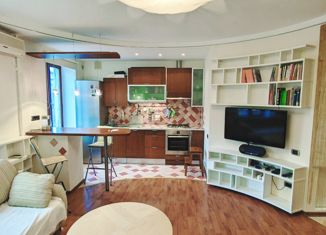 Сдаю 2-комнатную квартиру, 47 м2, Москва, Комсомольский проспект, 44, станция Лужники