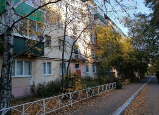 Продажа 4-комнатной квартиры, 64.7 м2, Сызрань, улица Комарова, 10