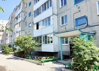 Продается 2-комнатная квартира, 48 м2, Абакан, проспект Дружбы Народов, 5