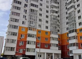 Продаю 2-комнатную квартиру, 56.8 м2, Краснодарский край, улица Мурата Ахеджака, 21к1