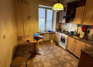 Продажа 4-комнатной квартиры, 92.7 м2, Оренбургская область, проспект Ленина, 42