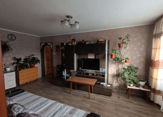 Продаю 4-ком. квартиру, 59.4 м2, Шелехов, 1-й микрорайон, 13