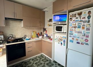 Продам 3-комнатную квартиру, 75 м2, Калининград, улица Партизана Железняка, 16