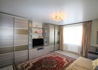 Продам 3-комнатную квартиру, 61.5 м2, Екатеринбург, Лесная улица, 39, Лесная улица